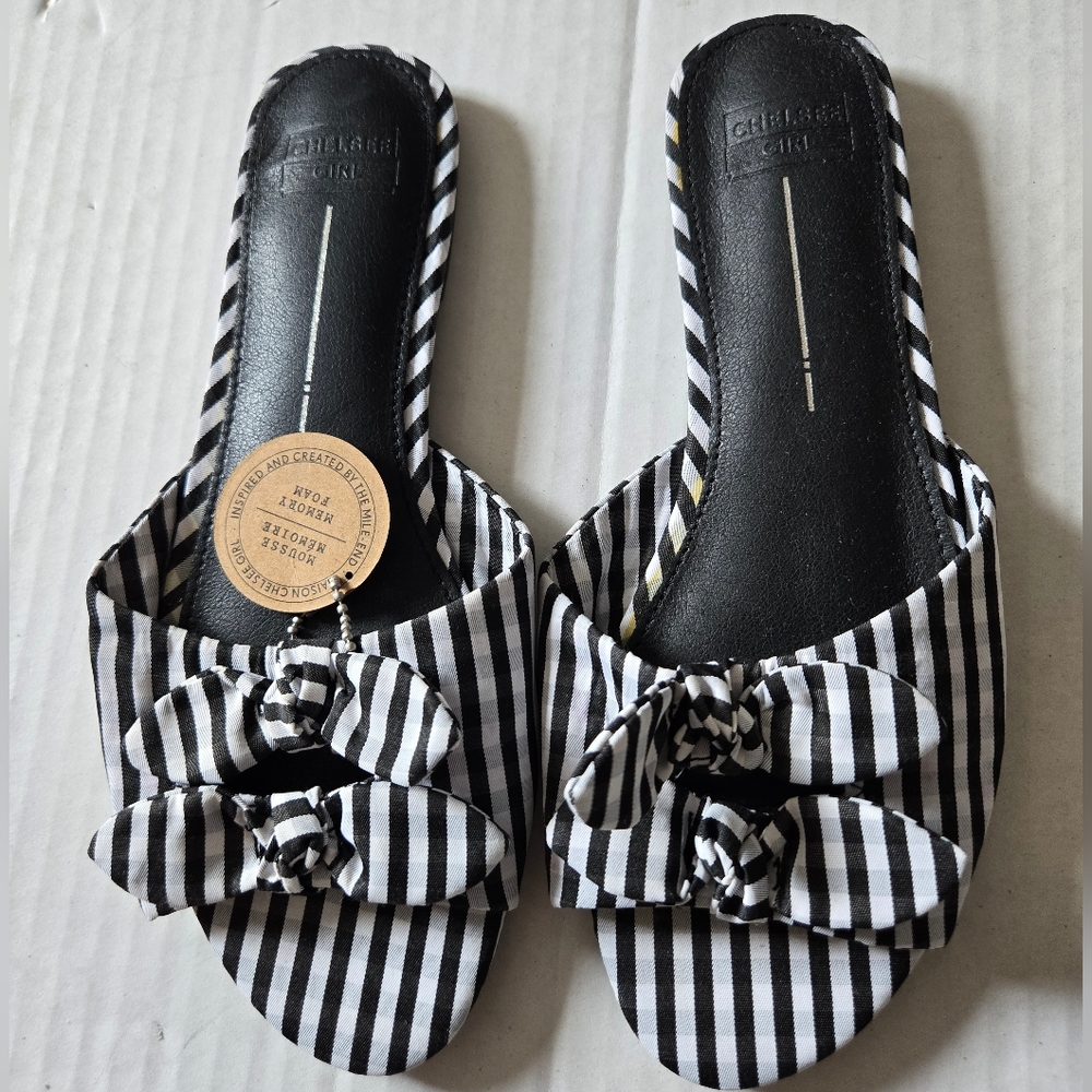 Chelsee Girl Memory Foam Black/White Shira Sandals Size 7
